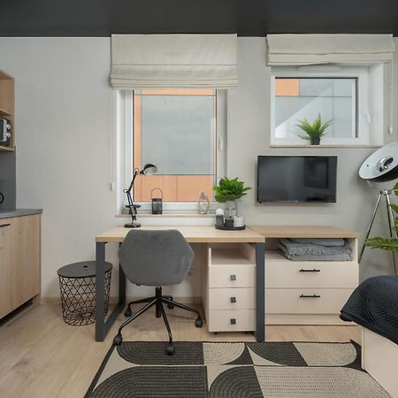 Trendy Studios With Home Office Near Wroclaw Main Station By Noclegi Renters Exterior photo
