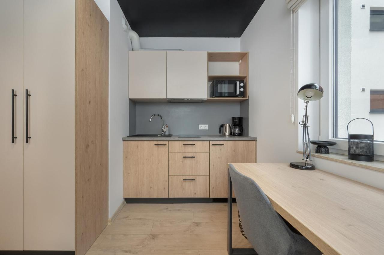 Trendy Studios With Home Office Near Wroclaw Main Station By Noclegi Renters Exterior photo