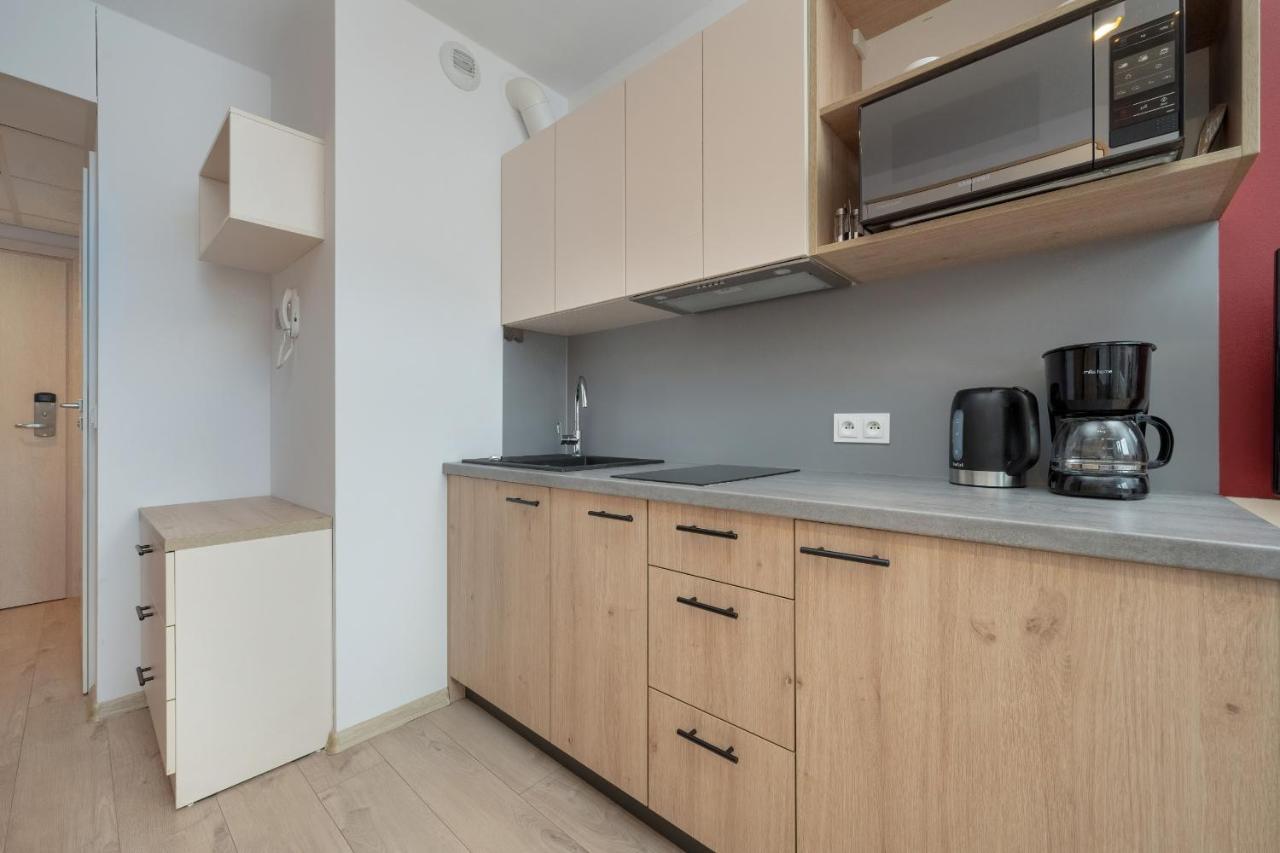 Trendy Studios With Home Office Near Wroclaw Main Station By Noclegi Renters Exterior photo