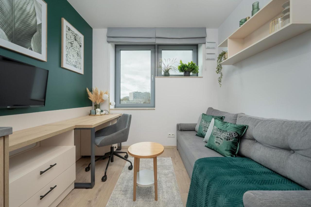 Trendy Studios With Home Office Near Wroclaw Main Station By Noclegi Renters Exterior photo